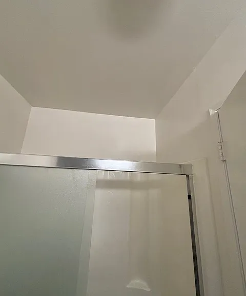 892 Empire Ave #12 — Photo 9