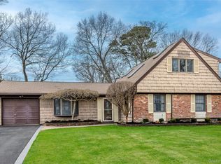 12 Westmoylan Lane, Coram, NY 11727