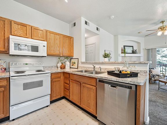 4th image of 3002 W Elizabeth St #3-B
