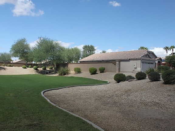 2nd image of 15502 N Naegel Dr