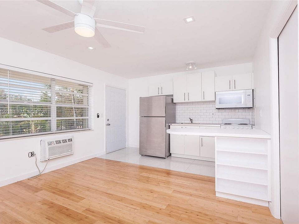 1st image of 345 Michigan Ave APT 20