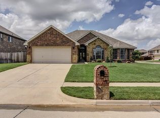 901 Lucetta St, Midlothian, TX 76065