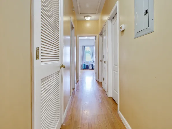 131 Webster Avenue image 10 of 14