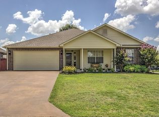 19802 E 46th St S, Broken Arrow, OK 74014