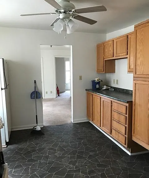 128 W Fulton St #1 — Photo 2
