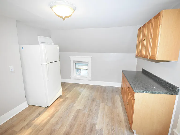 338 Marion Ave #2 — Photo 12