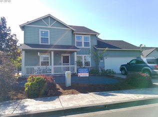 1333 Creswood Dr, Creswell, OR 97426