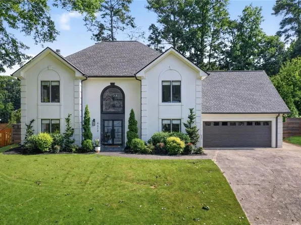 4013 Almond Ct, Marietta, GA 30062