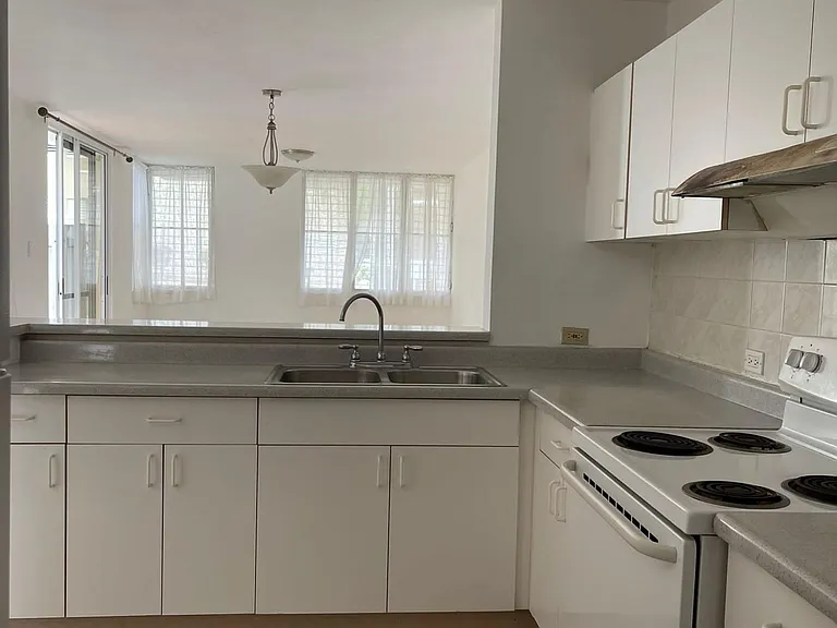 1802 Boulevard La Media #DE — Photo 9