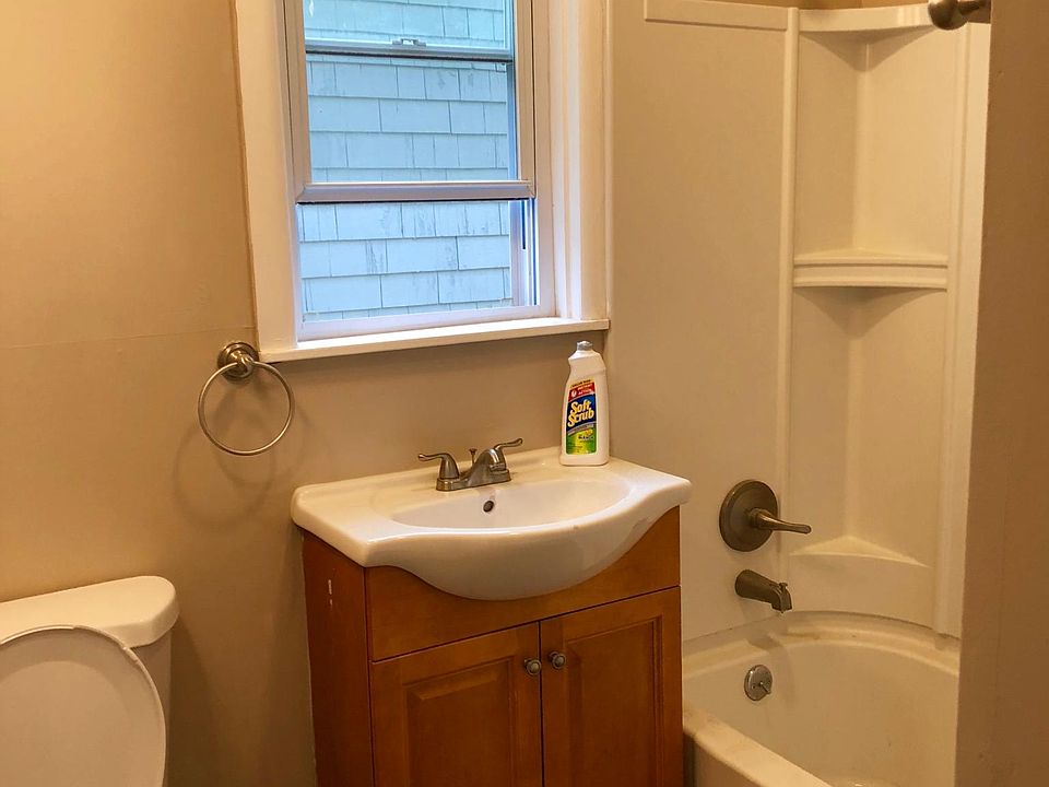 1st image of 621 Myrtle Ave #2