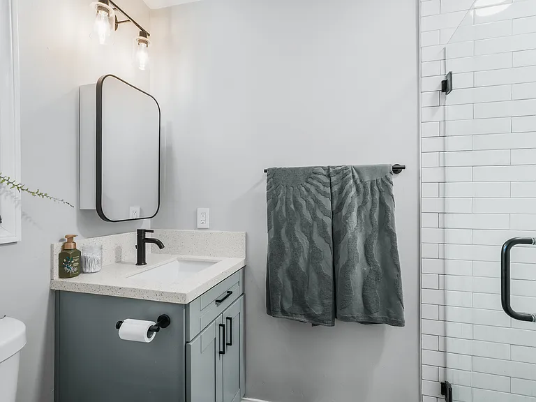 2913 A St #10 — Photo 18