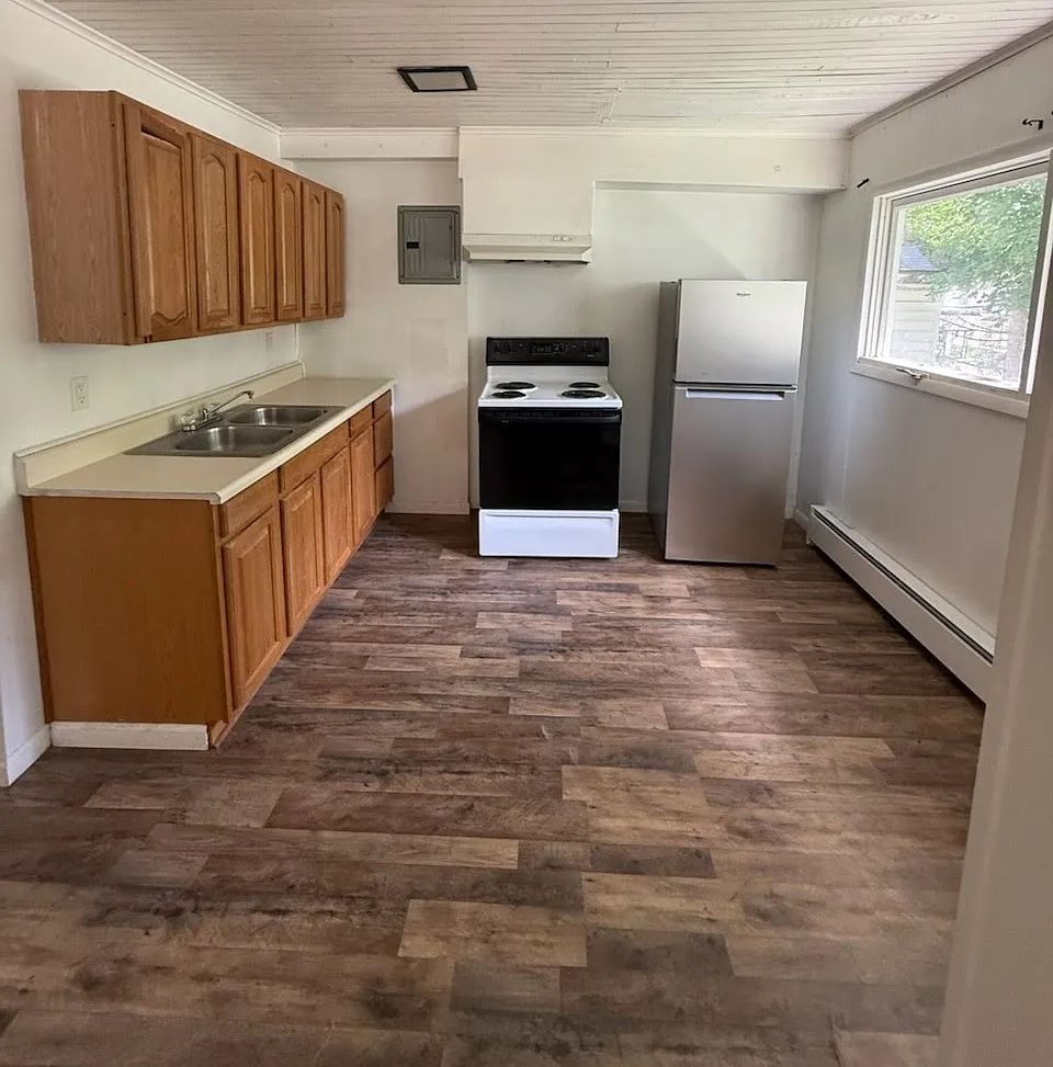 1 bed, $900 — Photo 3