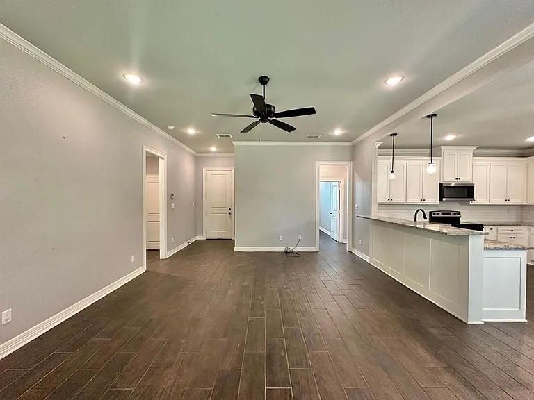 109 Rose Row Ln — Photo 6