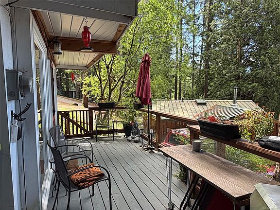 5th image of 1136 N End Rd Cabin 3