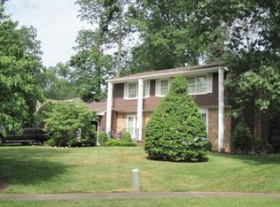 5 Winterberry Cir, Piscataway, NJ 08854