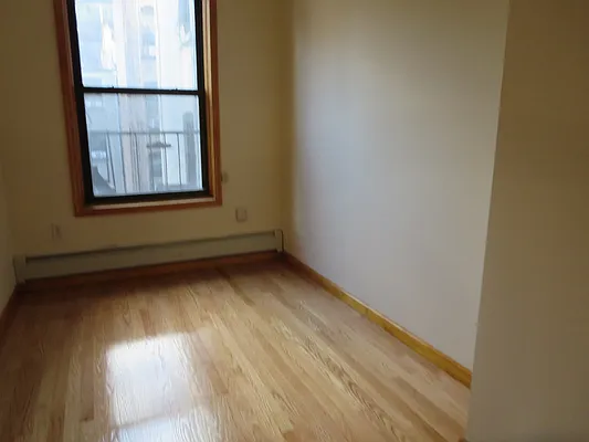 Rented by Kinyu Realty | media 12