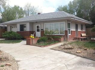 702 W 4th St, La Junta, CO 81050