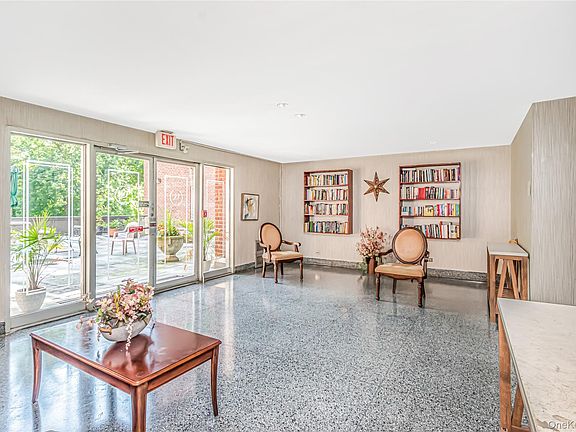 4th image of 1111 Midland Avenue #4D