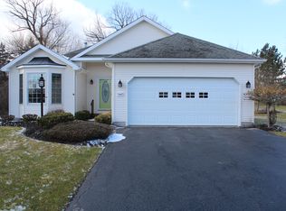 5443 Carleton Lake Dr, Lockport, NY 14094