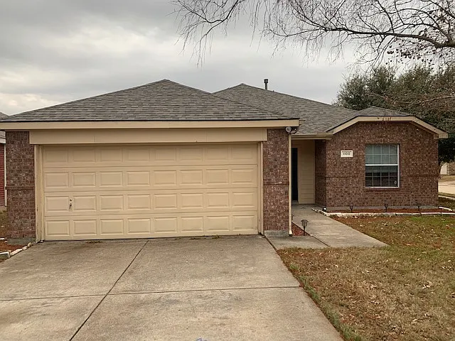 Building Photo - 1100 Alexandria Dr