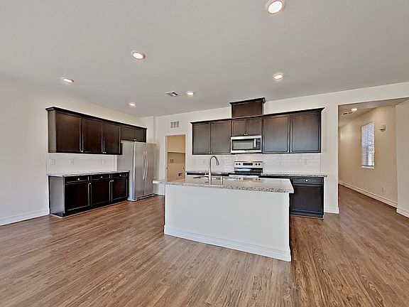 5th image of 961 Nero Ave