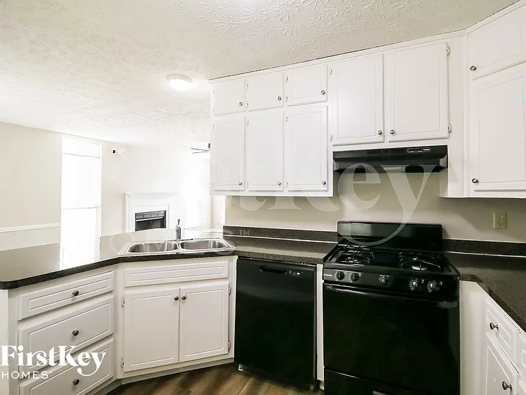 10258 Misty Ridge Dr — Photo 9