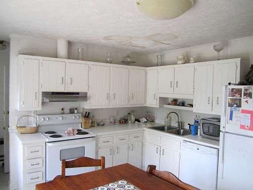 3rd image of 4531 Strickland Blvd