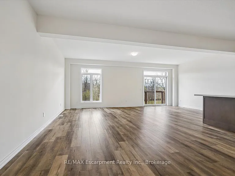 76 Valley Trail Pl — Photo 4