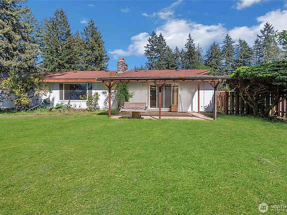 4th image of 20256 43rd Avenue E