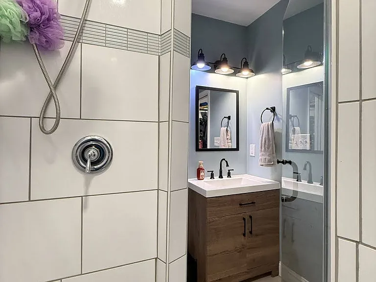 1328 Morris Rd SE — Photo 34