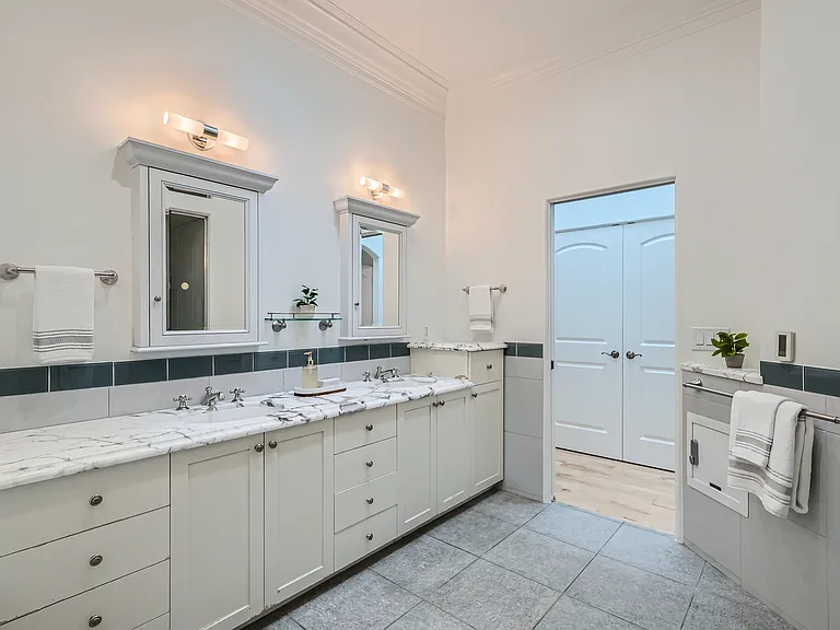3782 Wonderland Hill Ave — Photo 24