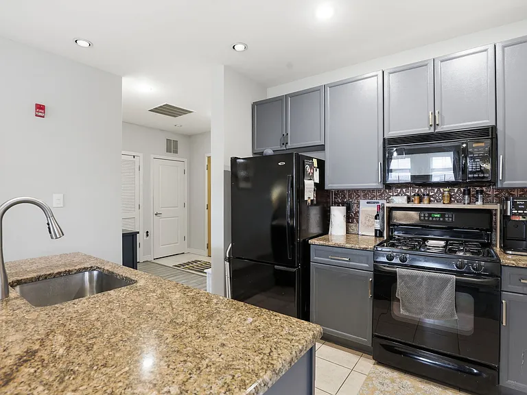 181 E Reed Ave #304 — Photo 12