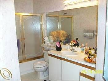 3rd image of 4181 Foxpointe Dr #1