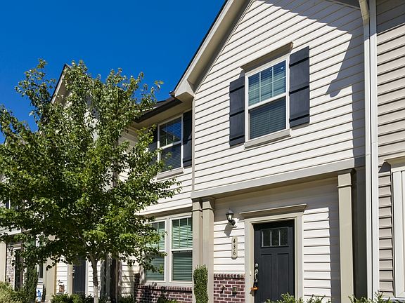 3rd image of 436 Carthage Ct