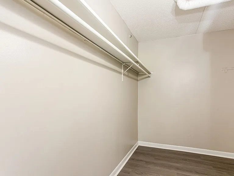 Ridge Terrace Apartments — Photo 18