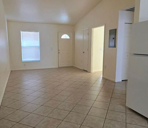 4th image of 8365 Omaha Cir