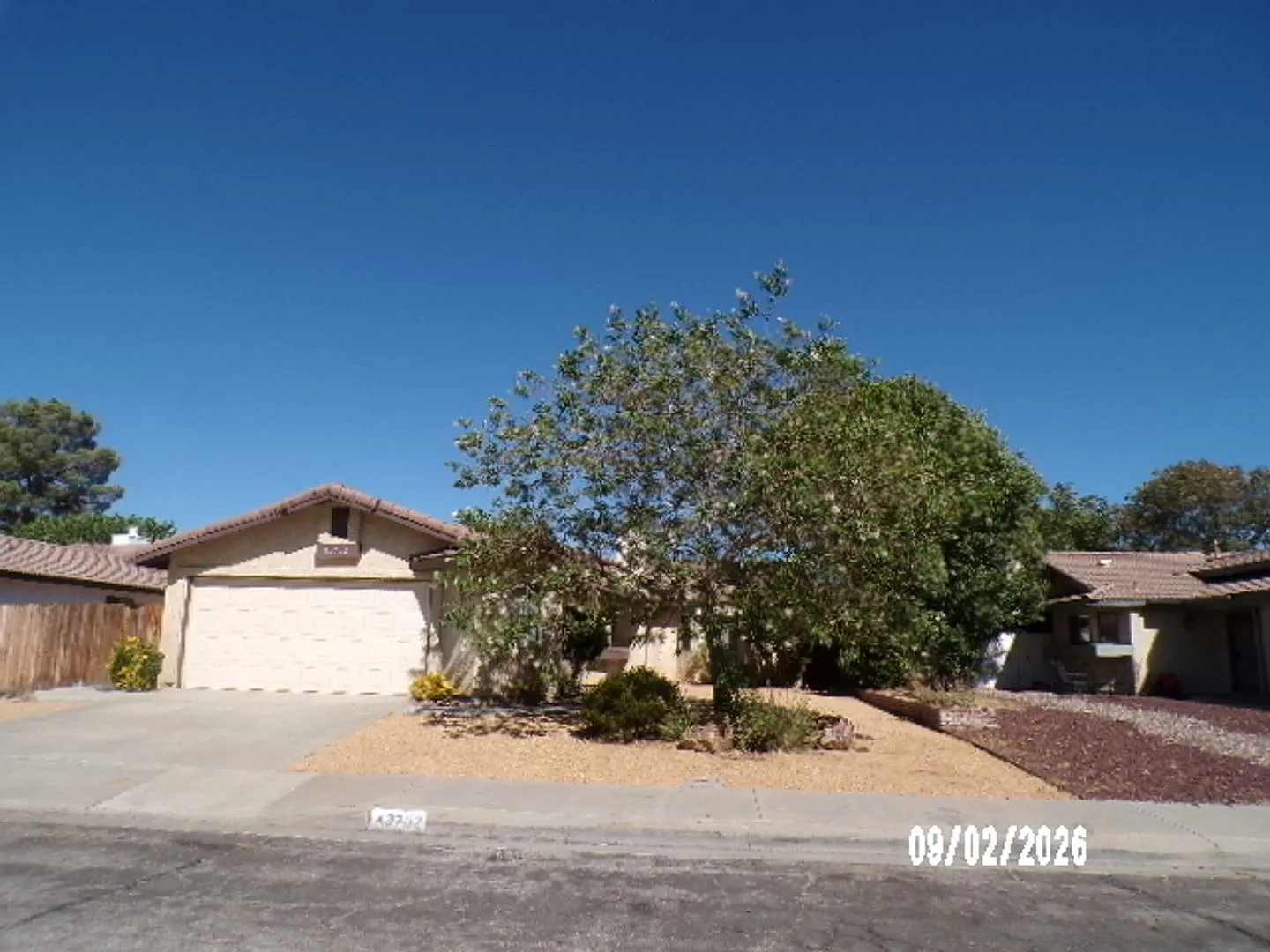 Nice One Story Home Built in 1984 with 1340 sq. ft. — Photo 2