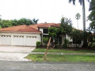 10800 Santa Fe Dr, Hollywood, FL 33026