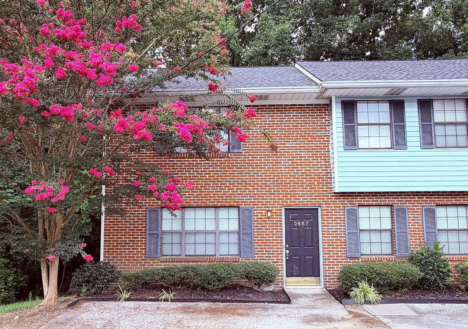2681-87Parks — Photo 1
