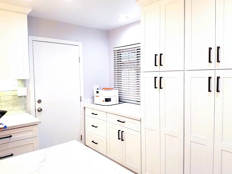 3534 Sutton Loop — Photo 3