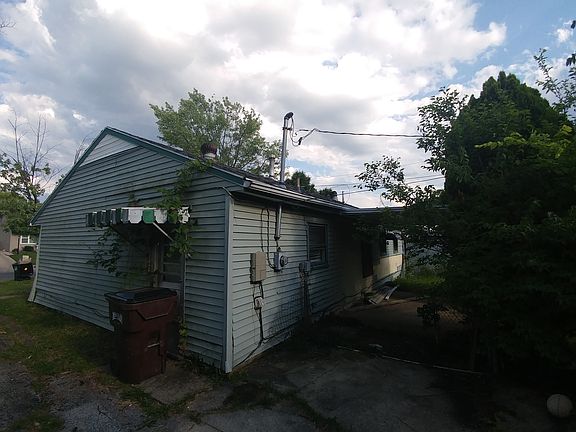 3rd image of 4189 Marlowe St