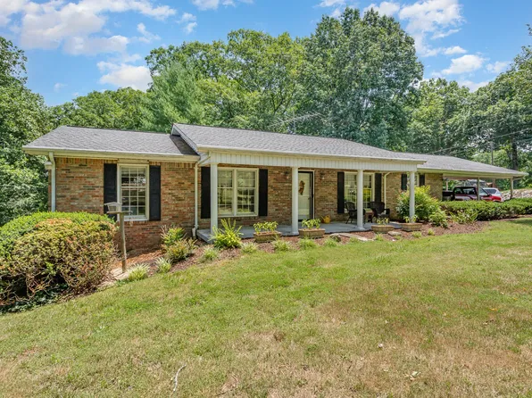 1074 Highway 100, Centerville, TN 37033