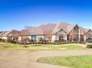 213 Hanes Blvd, Hughes Springs, TX 75656