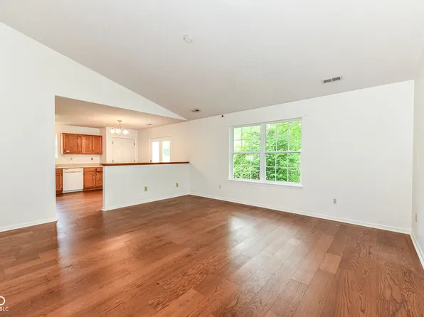 5973 Sycamore Forge Ln, Indianapolis, IN 46254