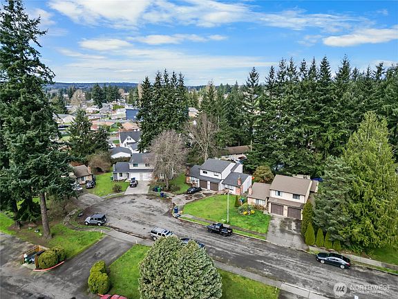 4th image of 6310 49th Drive NE