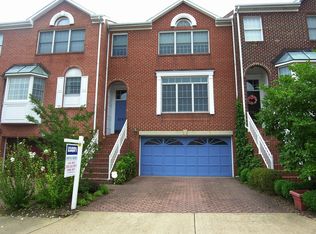 8194 Madrillon Ct, Vienna, VA 22182