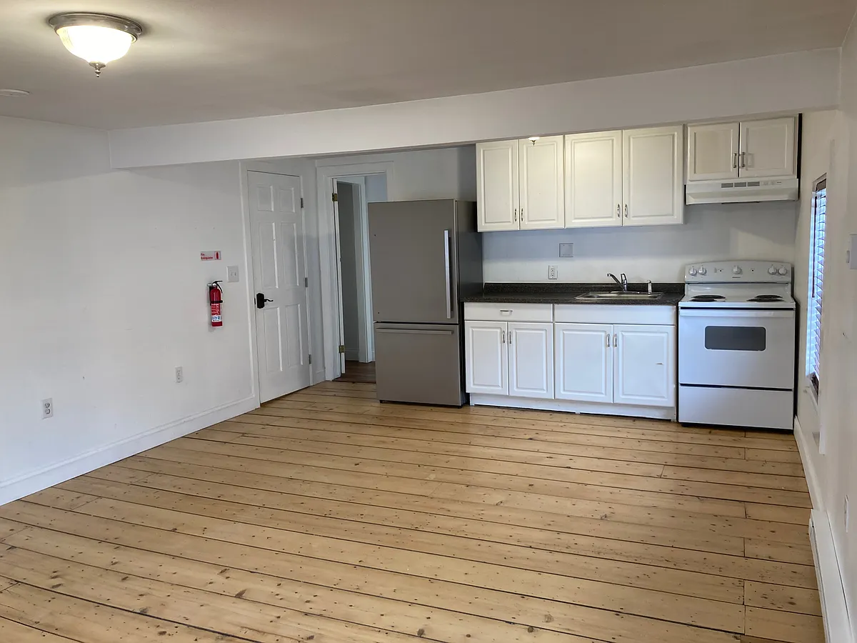 Building Photo - 3361 Route 23A #4