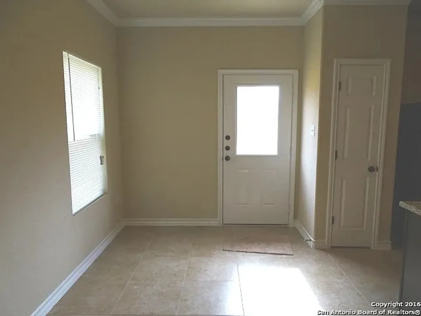 Charming 3BR/2.5BA Near Randolph AFB & Ft. Sam Houston — Photo 2