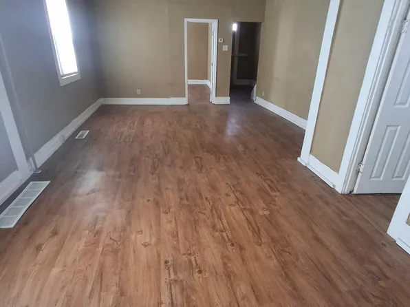 1558 N Main St, Decatur, IL