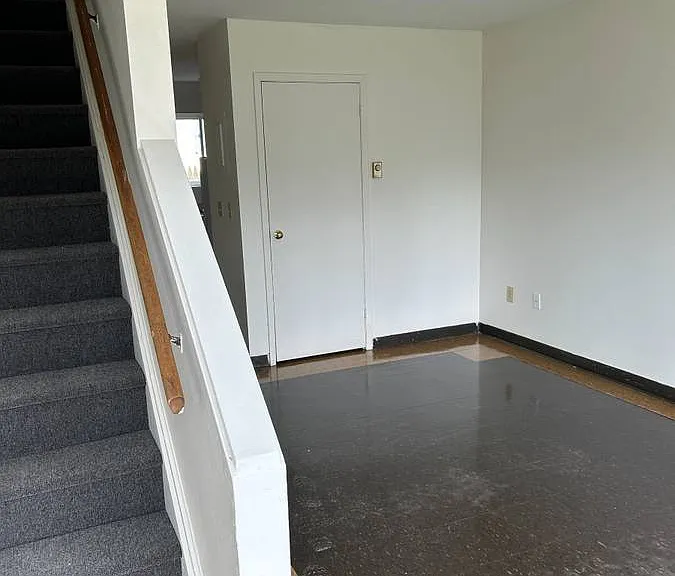 355 Saint Paul St — Photo 6
